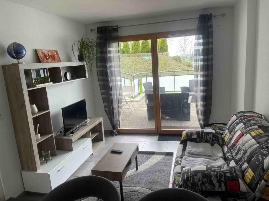 Appartement 4 Personnes Proche Lac Saint Point Montperreux Esterno foto