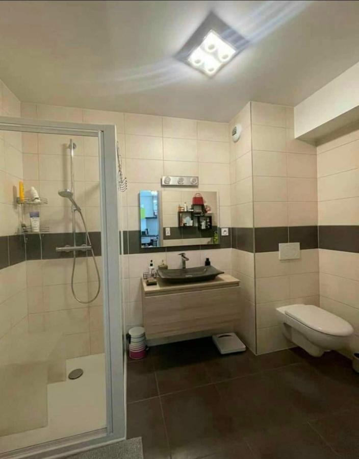 Appartement 4 Personnes Proche Lac Saint Point Montperreux Esterno foto